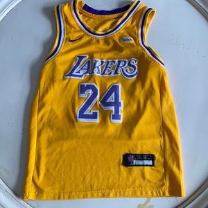 Boy’s size M, Laker’s Jersey